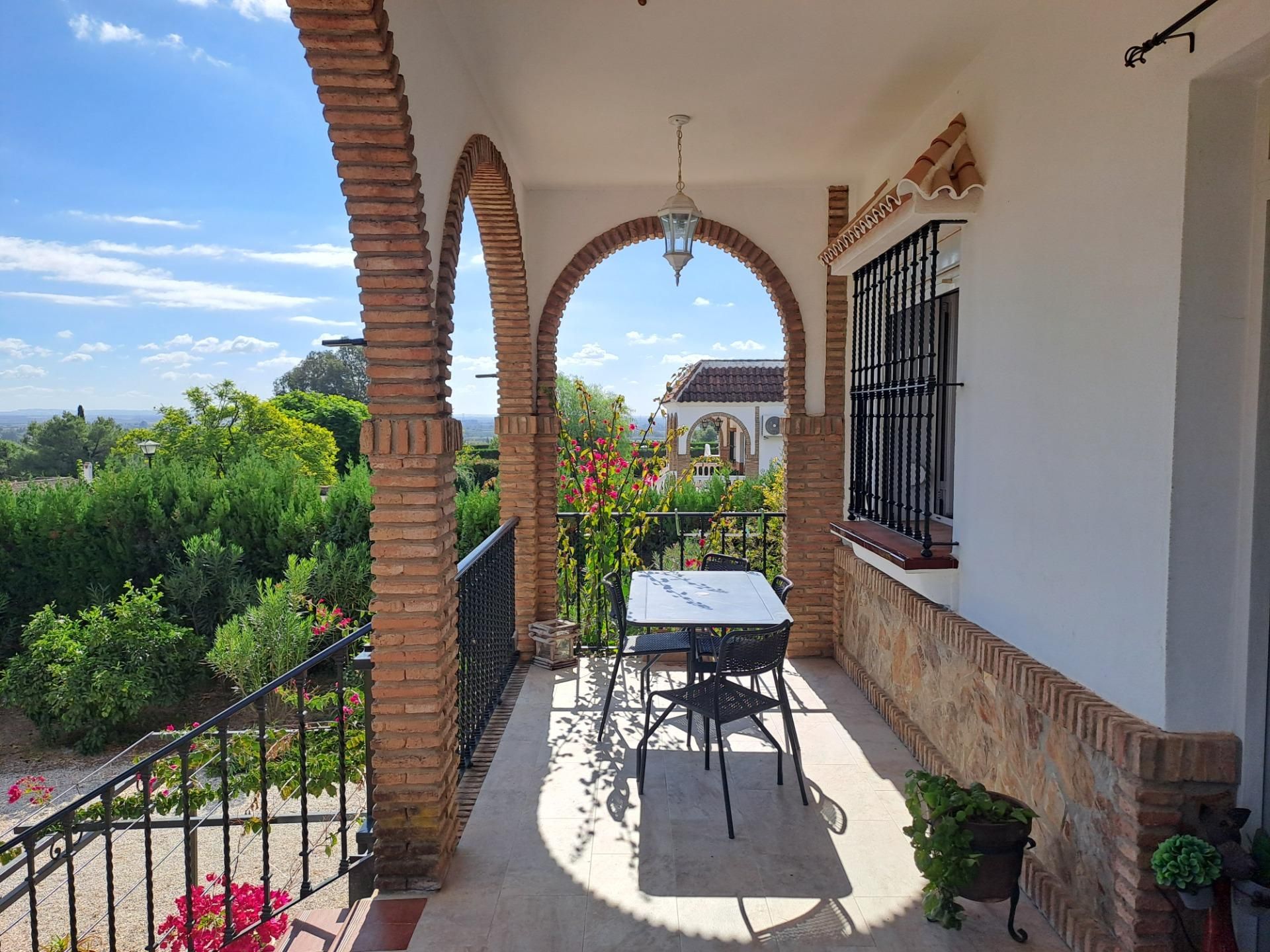 Terrace of House or chalet for sale in Cantillana  with Air Conditioner, Heating and Private garden