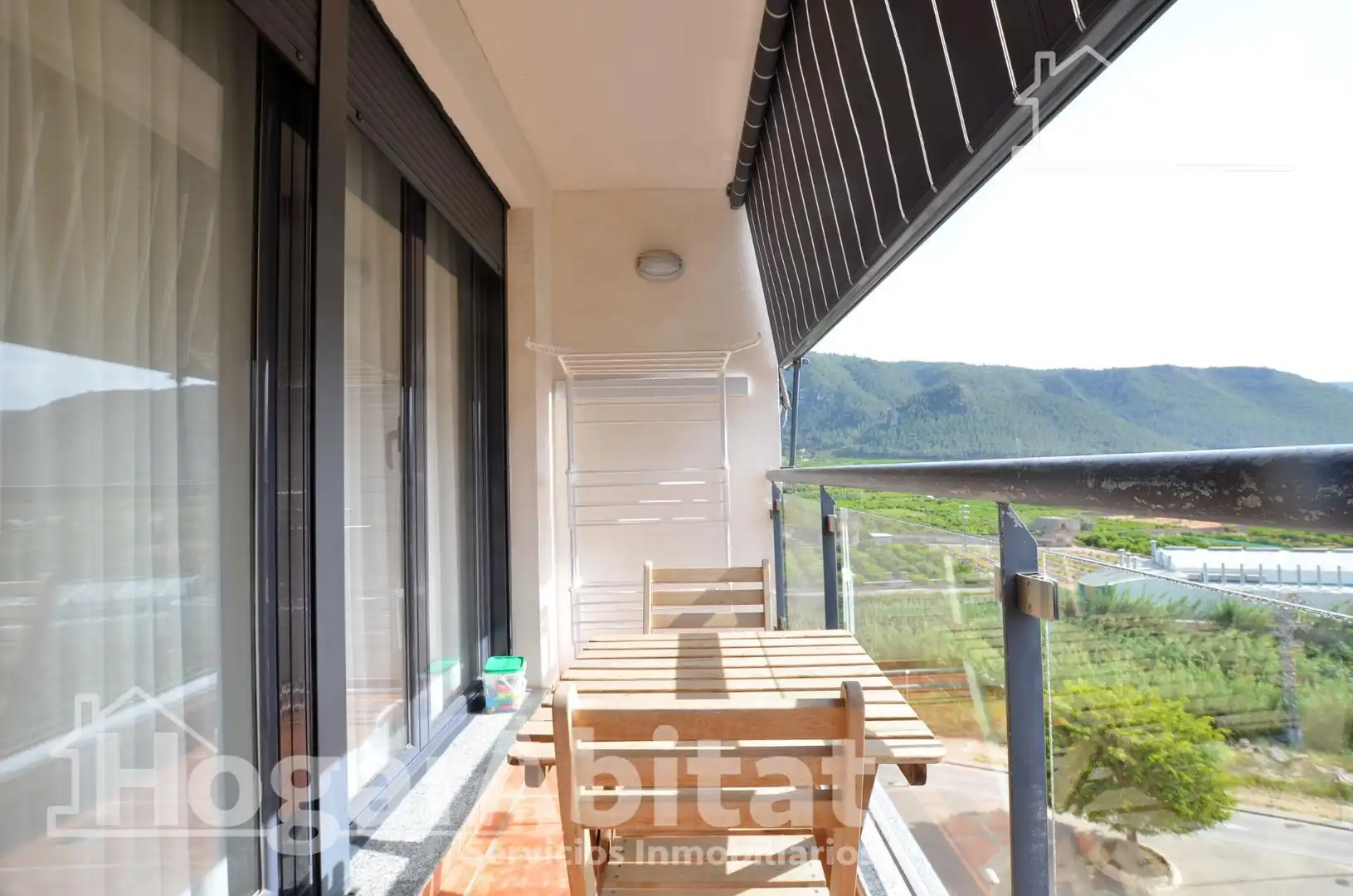 Terraza de Piso en venta en Tavernes de la Valldigna con Balcón