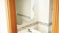 Bathroom of Flat for sale in  Madrid Capital  with Air Conditioner, Heating and Storage room