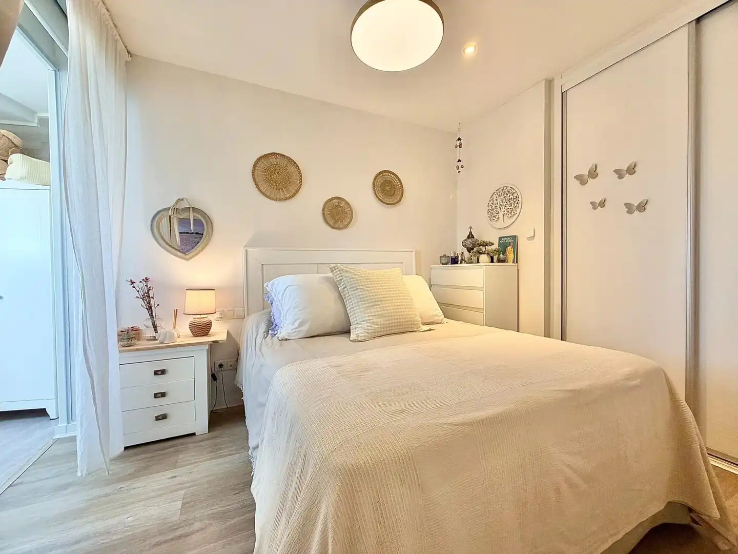 Bedroom of Flat for sale in Terrassa  with Heating, Parquet flooring and Terrace