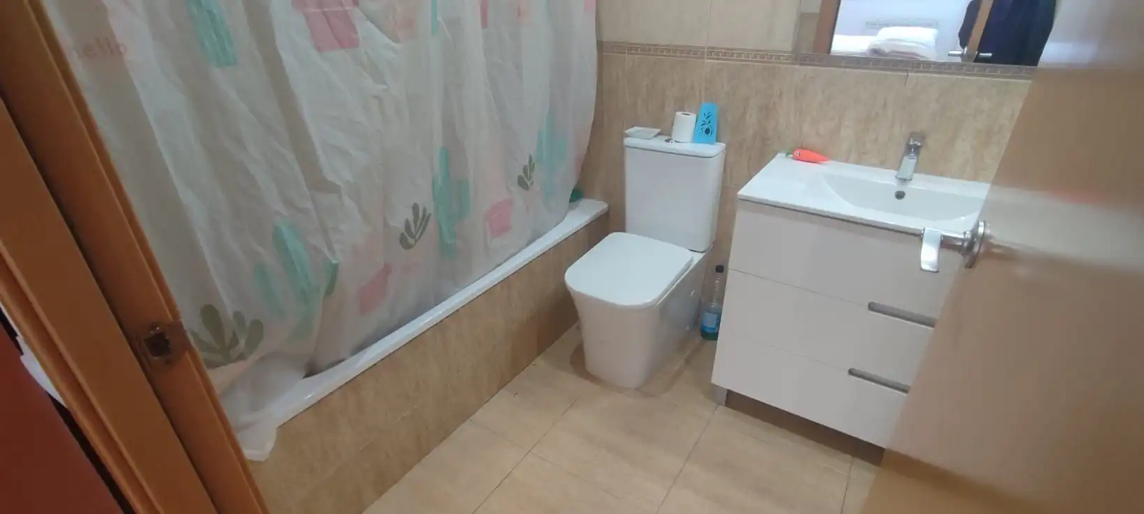 Baño de Piso en venta en Vallirana con Aire acondicionado, Calefacción y Terraza