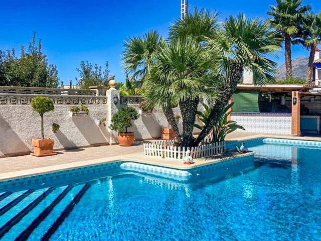 Casa-chalet en Venta en Rincón Bajo