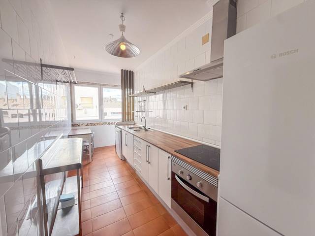 Piso en Alquiler en Calle VICENTE LLEO en En Corts - Doctor Waksman