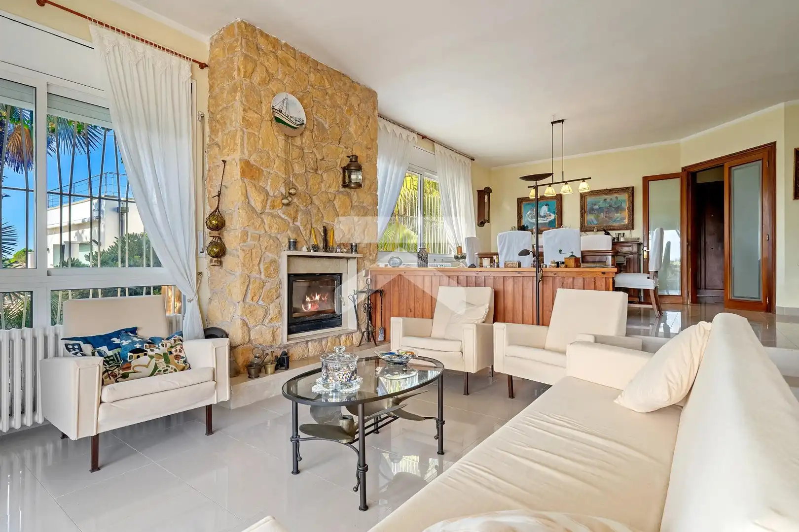 Sala d'estar de Casa o xalet en venda en Torredembarra amb Aire condicionat, Calefacció i Jardí privat
