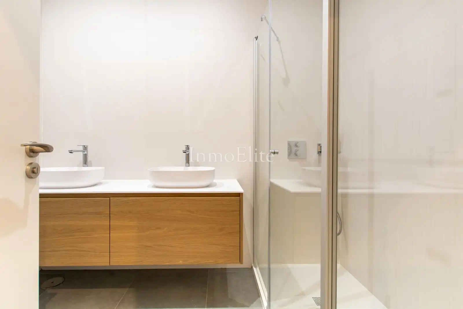 Casa bifamiliare con piscina in vendita a Avenida Europa, imagen 25