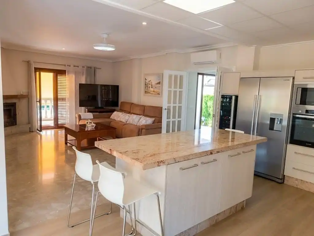 Cocina de Casa o chalet en venta en Carcaixent con Aire acondicionado, Calefacción y Jardín privado