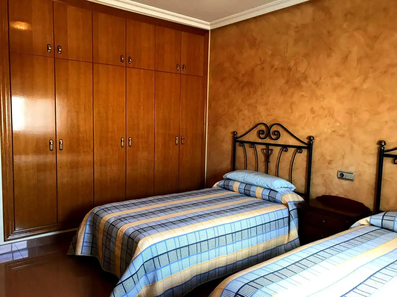 Dúplex con ascensor en venta en Avenida Manuel Machado 57, imagen 2