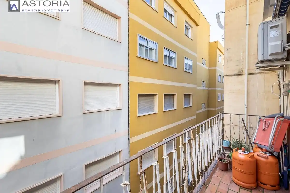 Appartamento con terrazza in vendita a Calle ANGEL BARRIOS, imagen 7