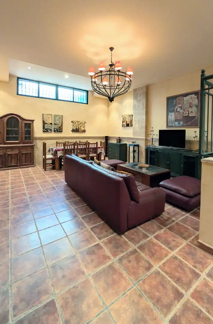 Sala d'estar de Casa o xalet de lloguer en Santa Pola amb Aire condicionat, Calefacció i Jardí privat