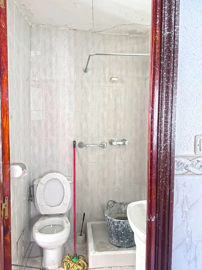 Bathroom of Detached homes for sale in El Hoyo de Pinares 