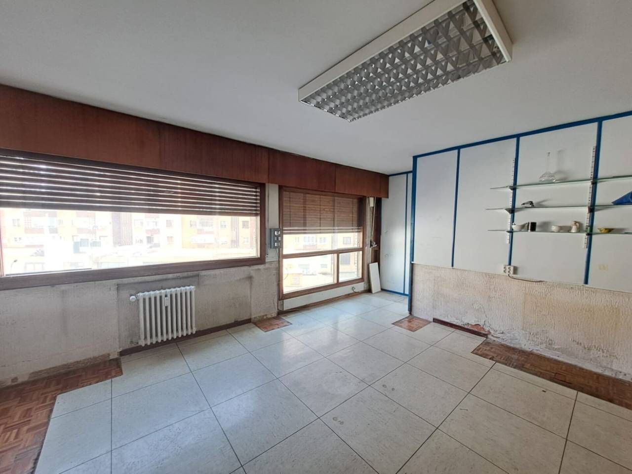 Piso en venta en Burgos Capital con Calefacción y Alarma