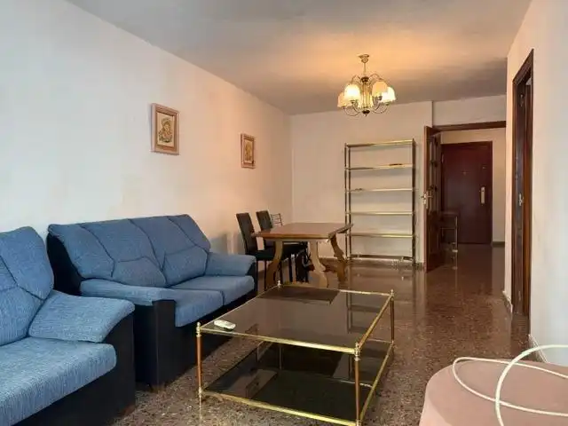 Piso de alquiler en La Catedral