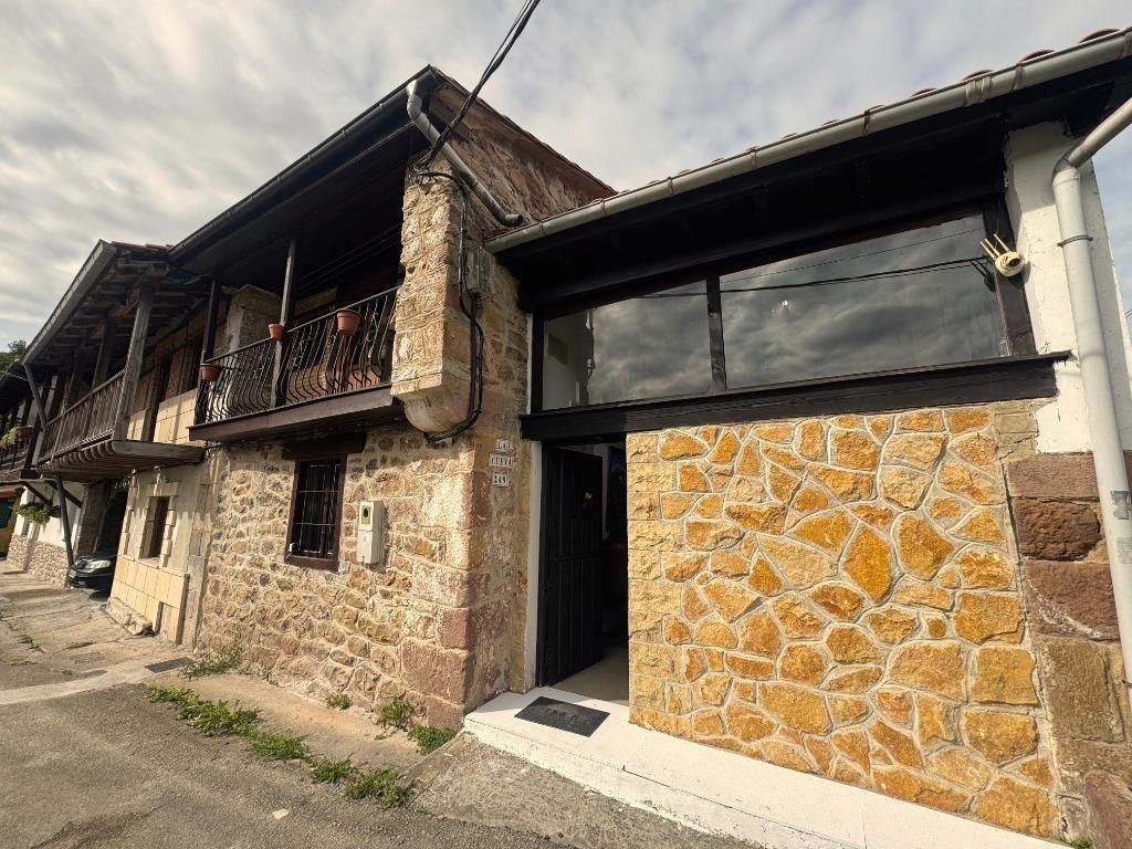Exterior view of Single-family semi-detached to rent in Cieza (Cantabria)