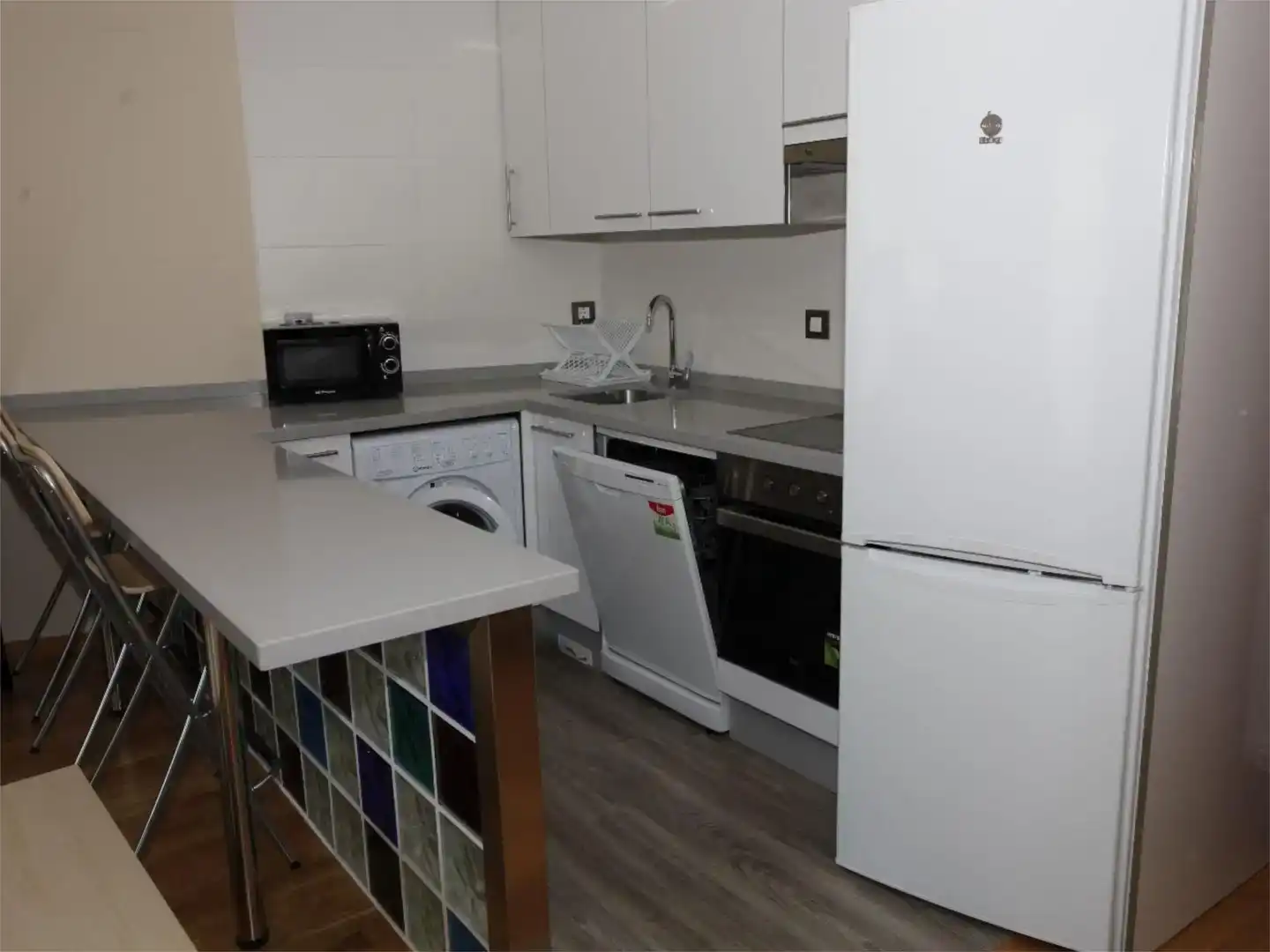 Küche von Wohnung zur Miete in Cistierna mit Parkett, Abstellraum und Möbliert