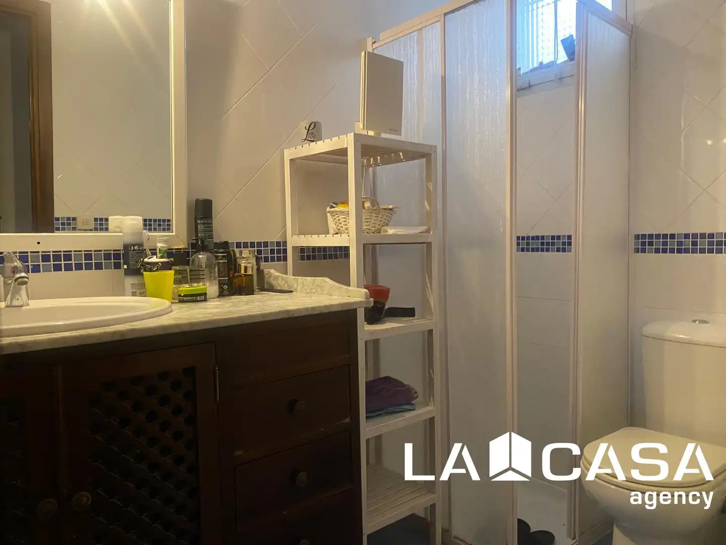 Badezimmer von Wohnung zum Verkauf in Dos Hermanas mit Klimaanlage und Terrasse