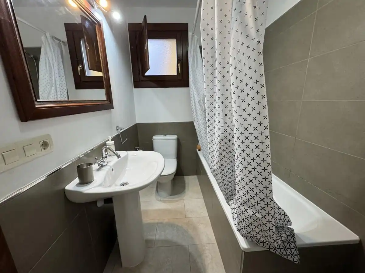 Bany de Casa o xalet en venda en Llanes amb Calefacció, Jardí privat i Terrassa