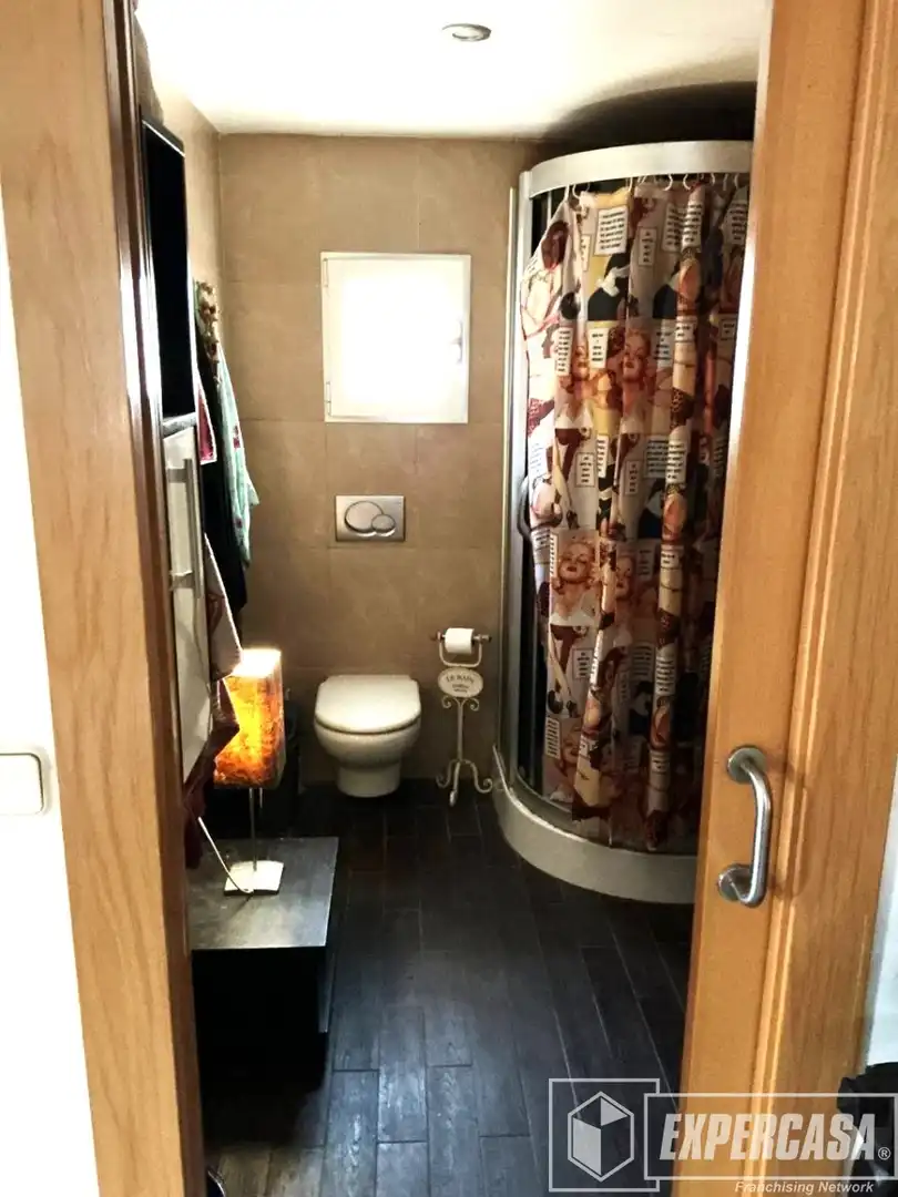 Baño de Casa o chalet en venta en Olocau con Calefacción, Terraza y Piscina