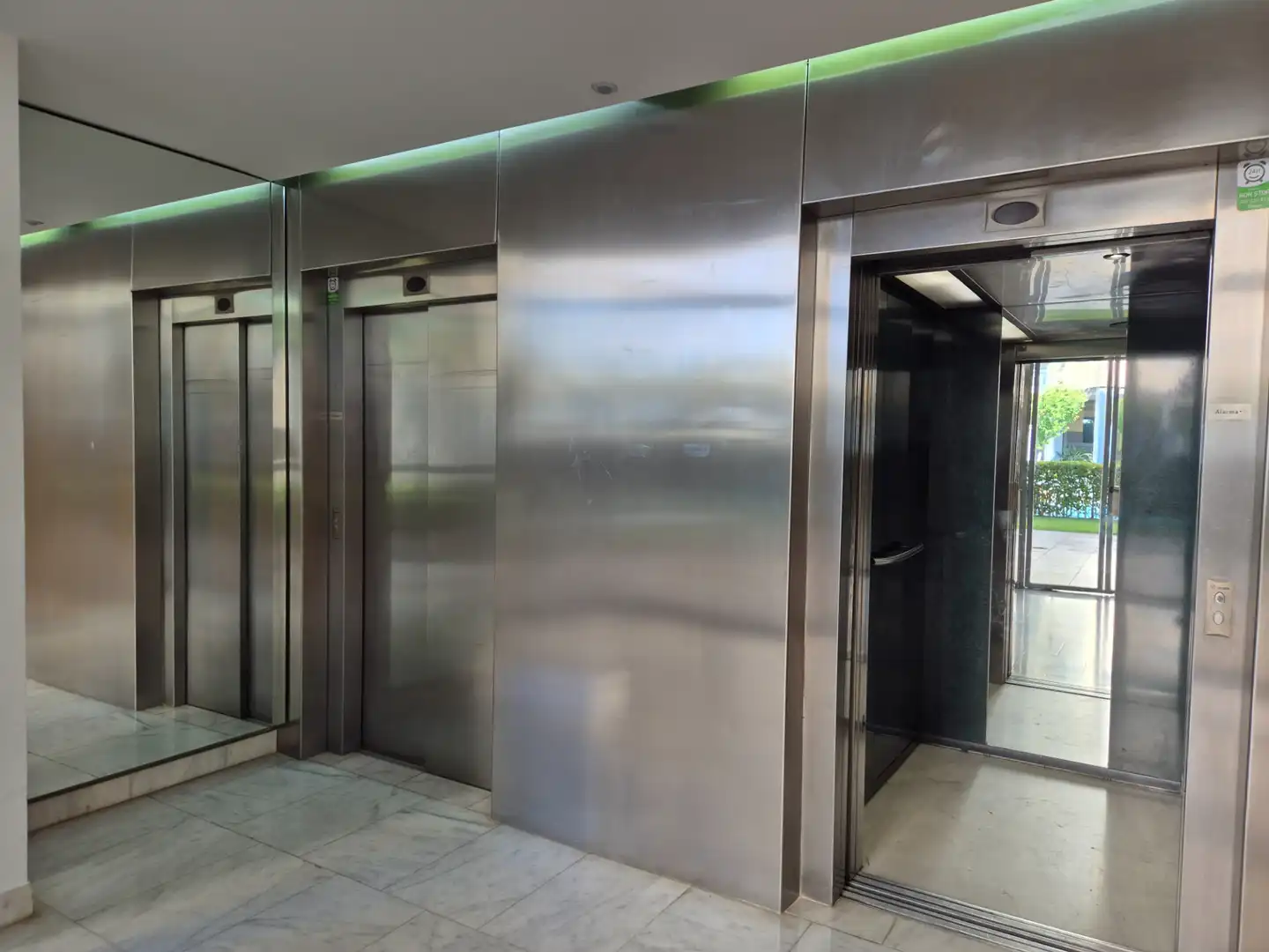 Piso en venta en Valencia con Aire acondicionado, Terraza y Trastero