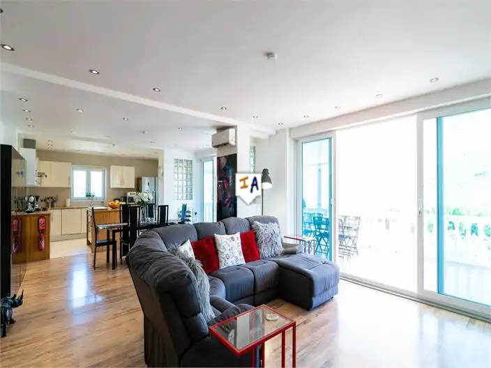 House with pool for sale in Iznájar, imagen 4