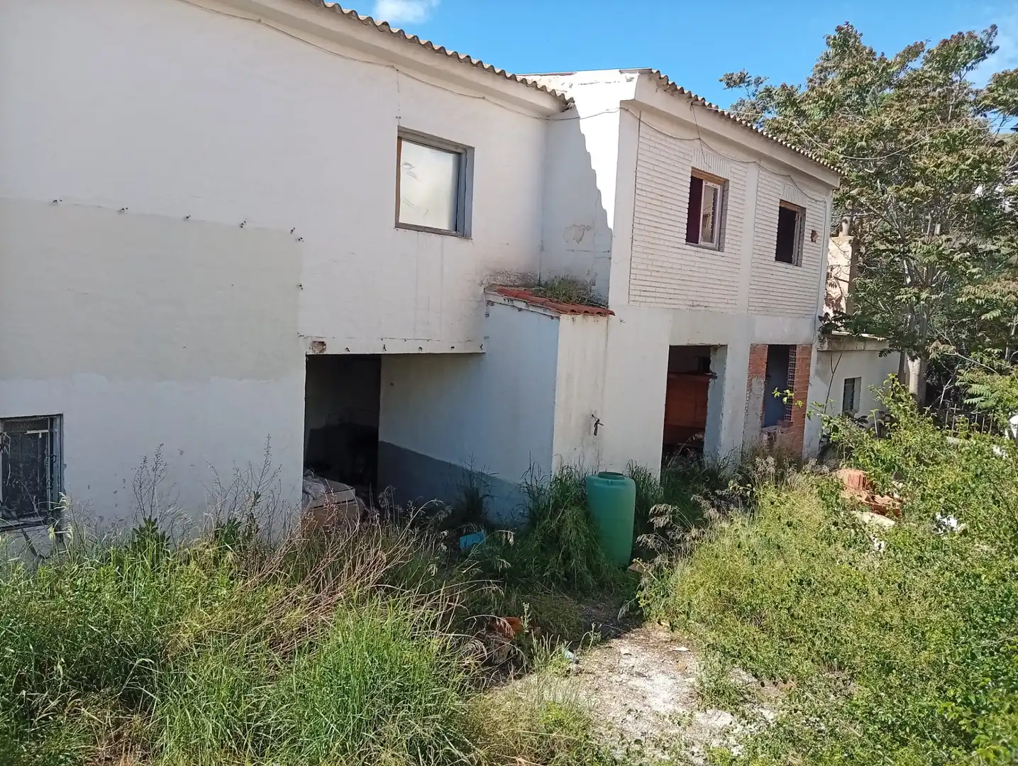 Vista exterior de Casa o xalet en venda en Baza