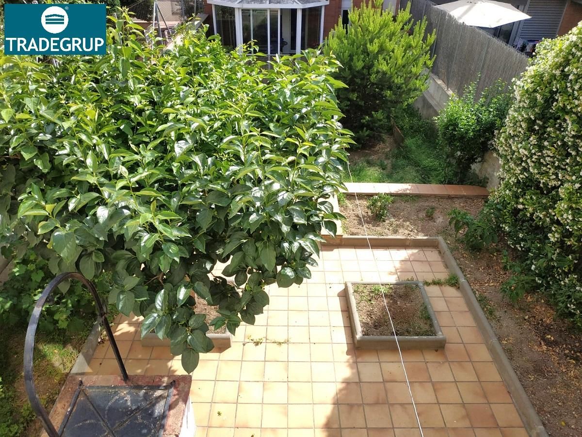 Jardí de Casa adosada en venda en Igualada amb Calefacció i Forn