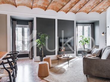 Apartment with lift to rent in Gran Via de les Corts Catalanes