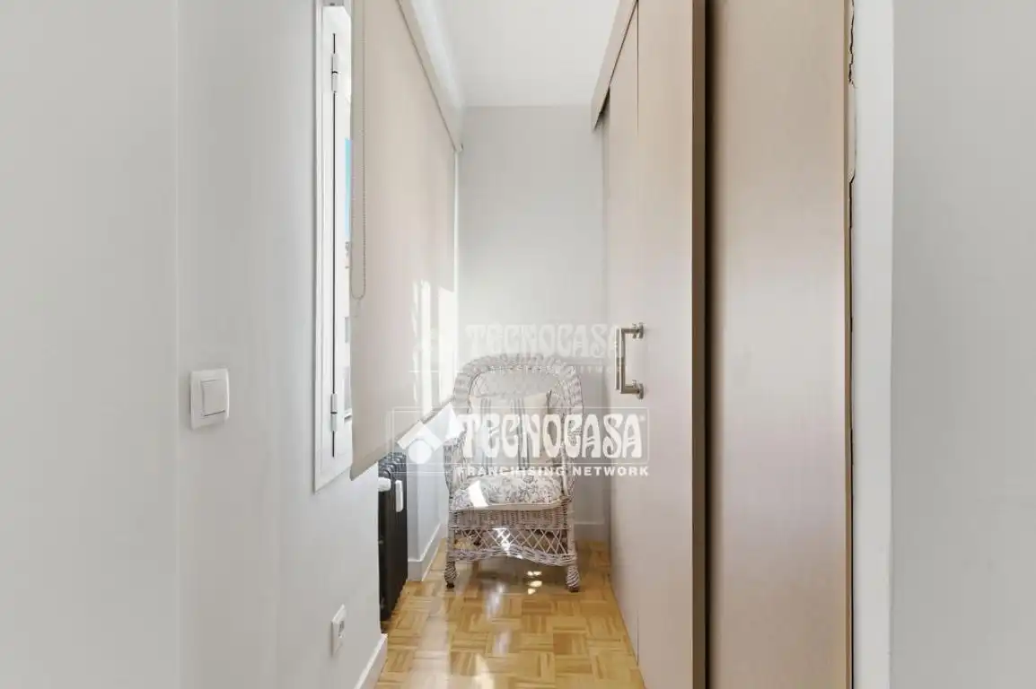 Habitación de Piso en venta en Madrid con Aire acondicionado