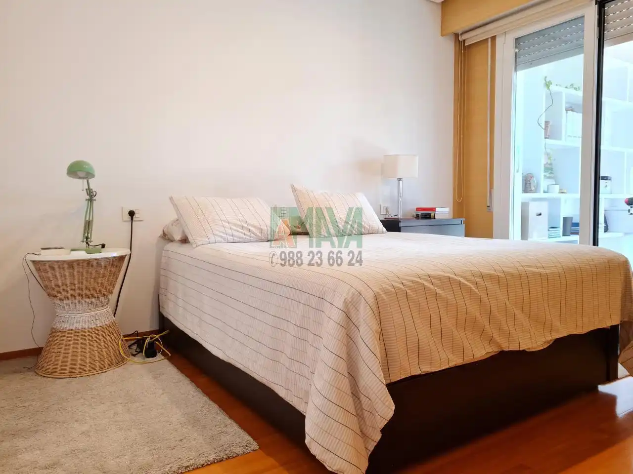 Habitación de Apartamento de alquiler en Ourense Capital  con Calefacción y Amueblado