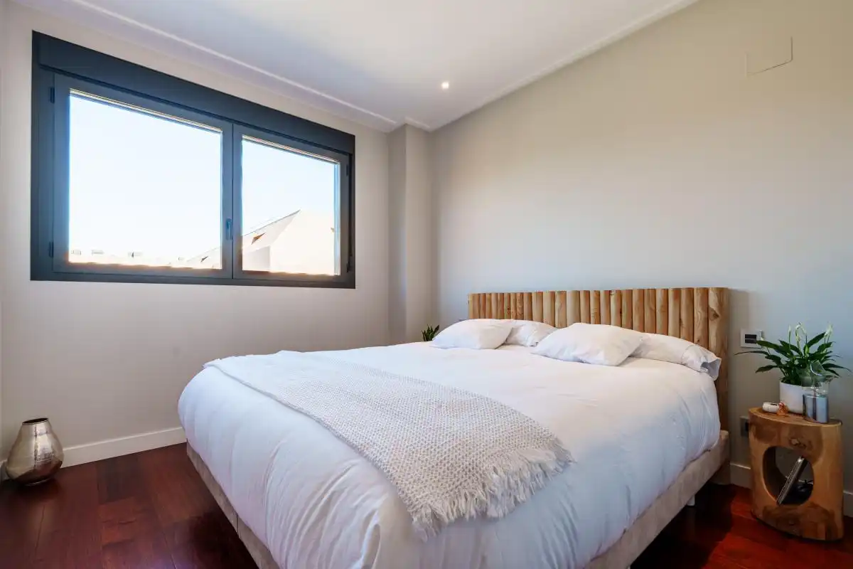 Habitación de Piso en venta en Pozuelo de Alarcón con Aire acondicionado, Calefacción y Jardín privado