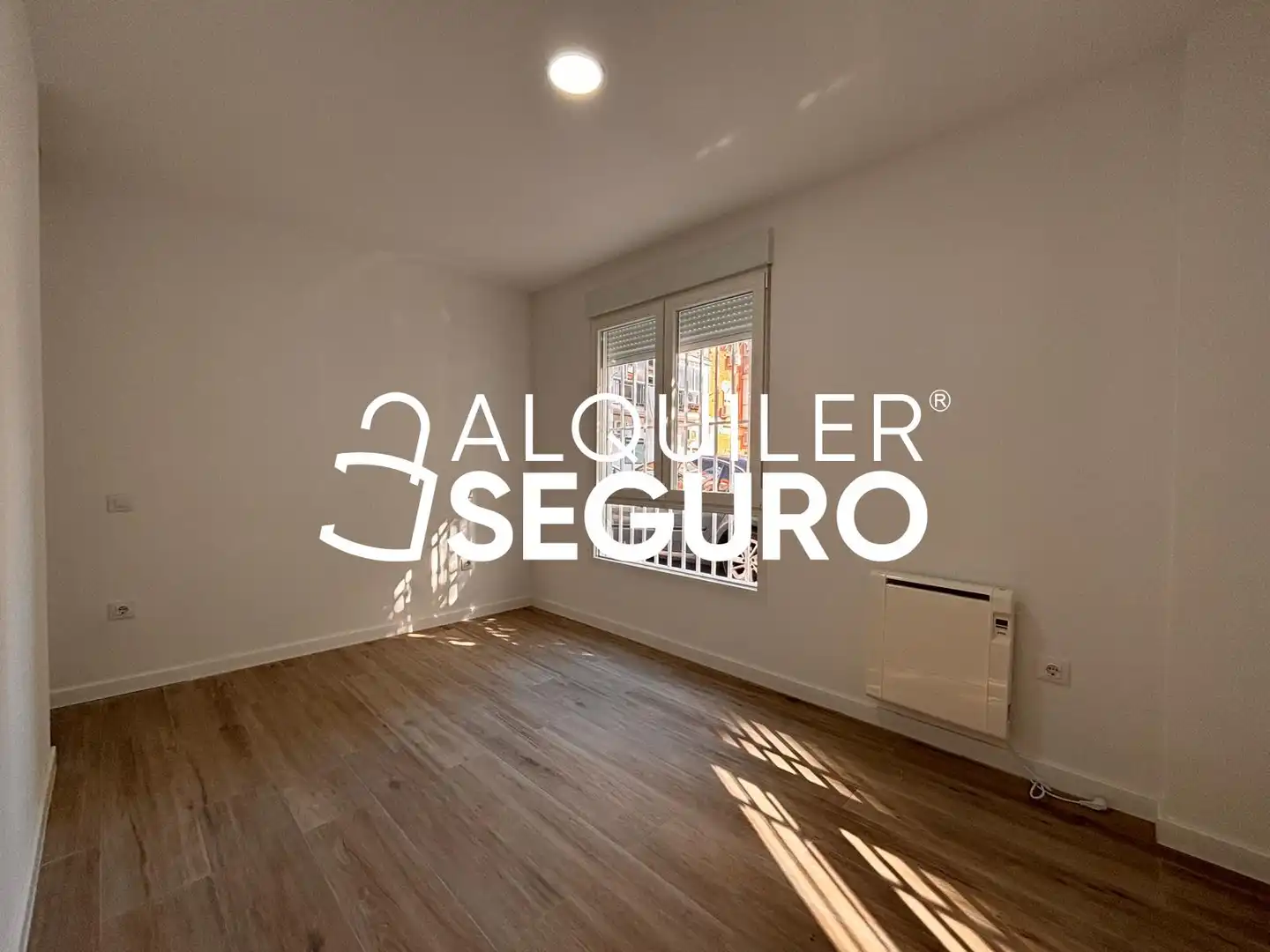 Schlafzimmer von Wohnung zur Miete in Madrid mit Heizung