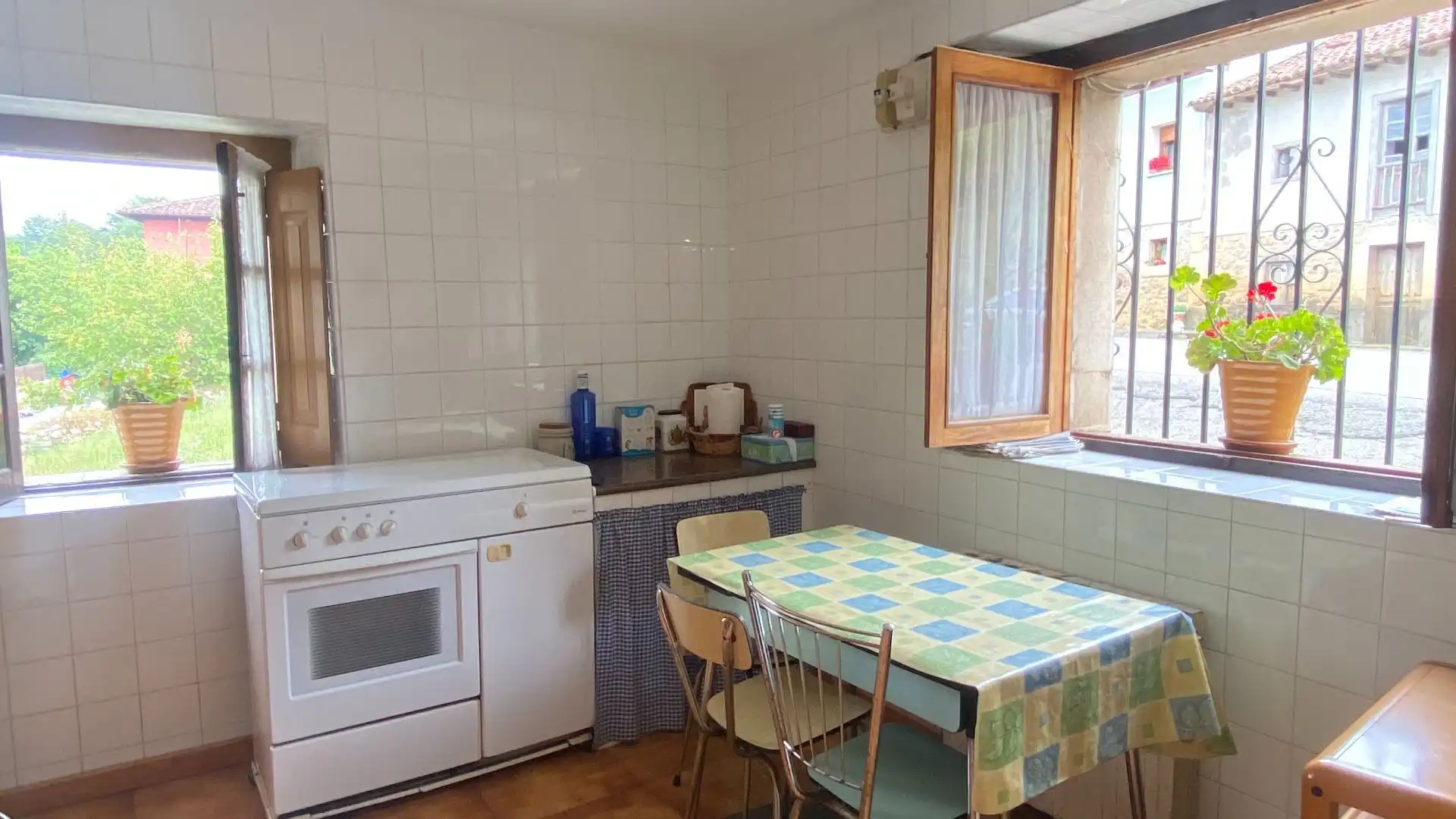 Kitchen of Houses for sale in Onís  with Heating