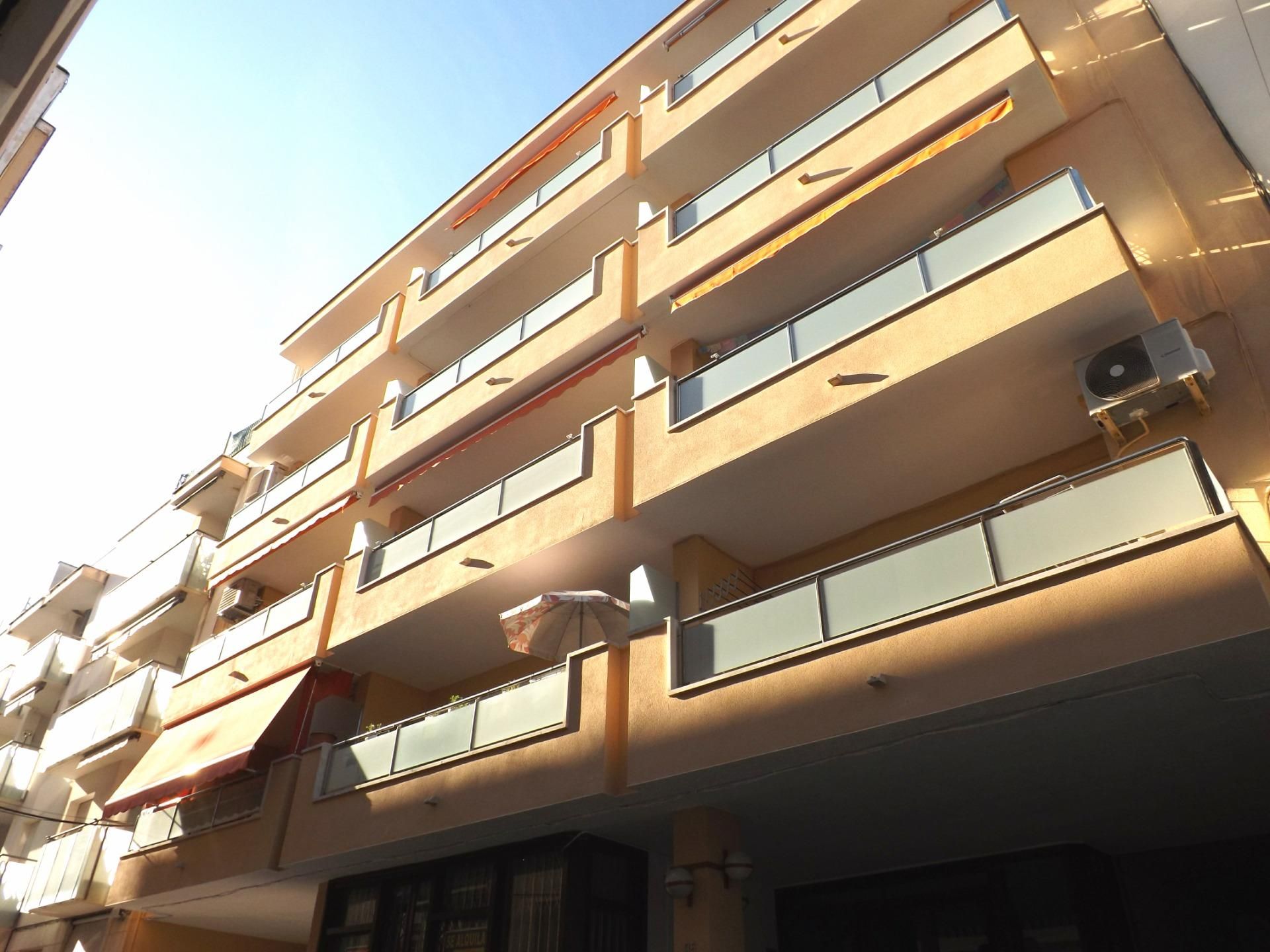 Vista exterior de Pis en venda en Calafell amb Aire condicionat, Calefacció i Terrassa