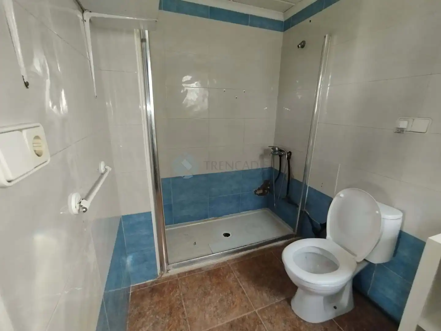 Badezimmer von Einfamilien-Reihenhaus zum Verkauf in Almoradí