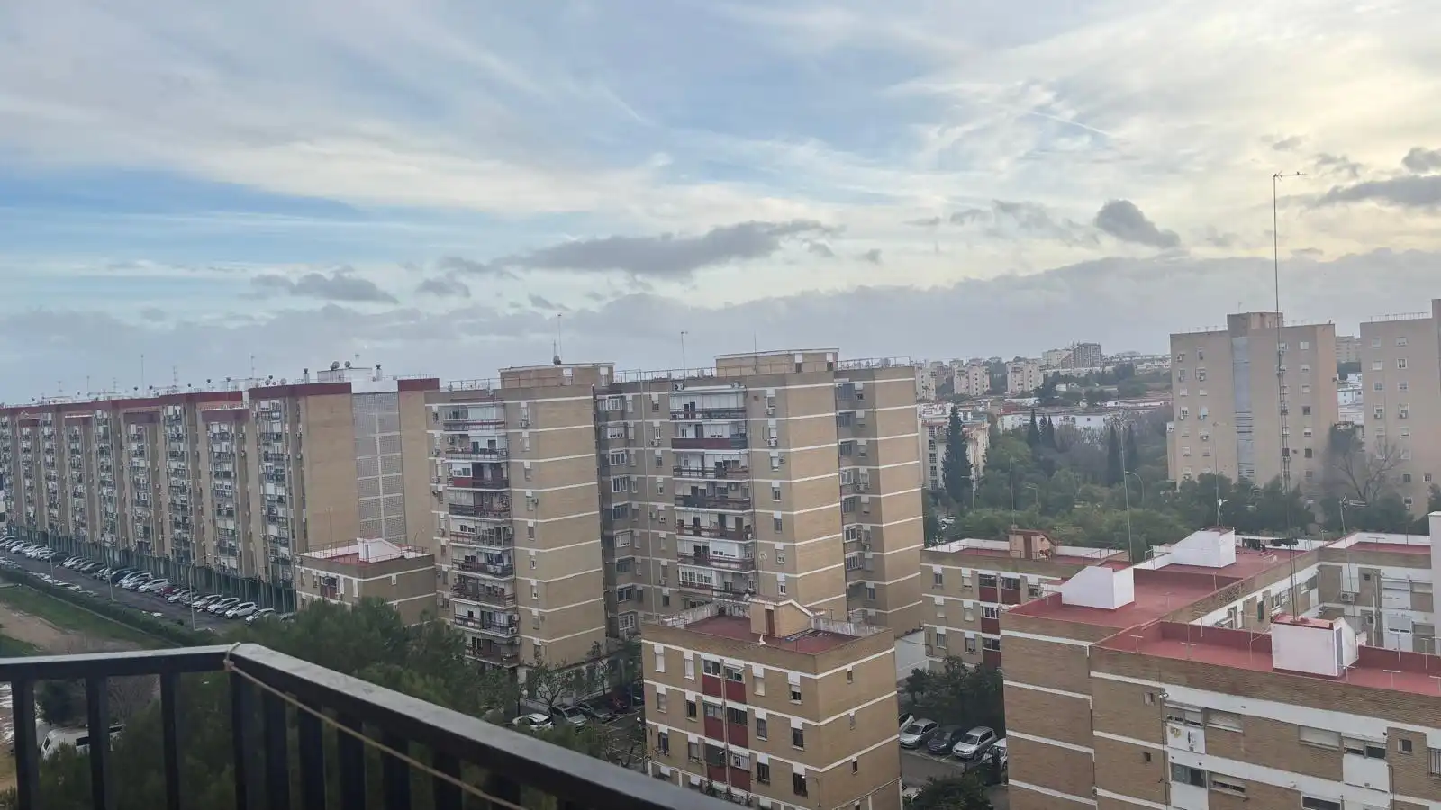 Exterior view of Flat for sale in Sevilla  with Air Conditioner, Private garden and Terrace