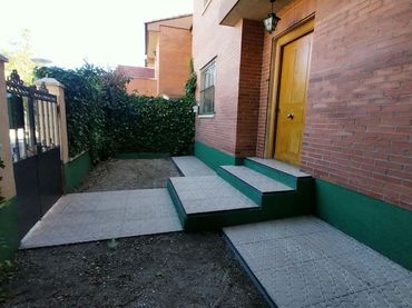 Casa a schiera con giardino in vendita a Avenida VALLADOLID 29