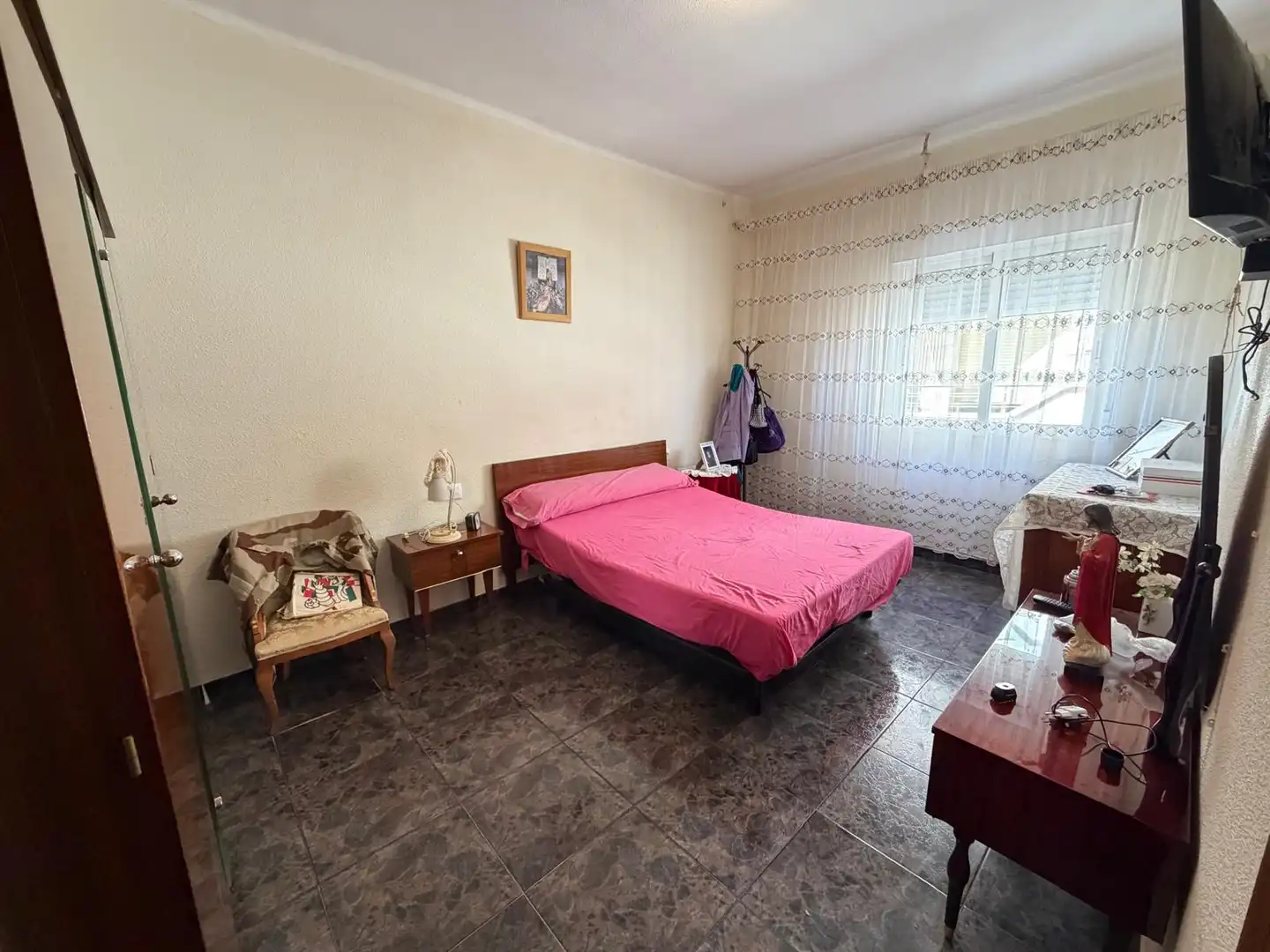 Habitación de Piso en venta en Dolores con Aire acondicionado, Amueblado y Horno