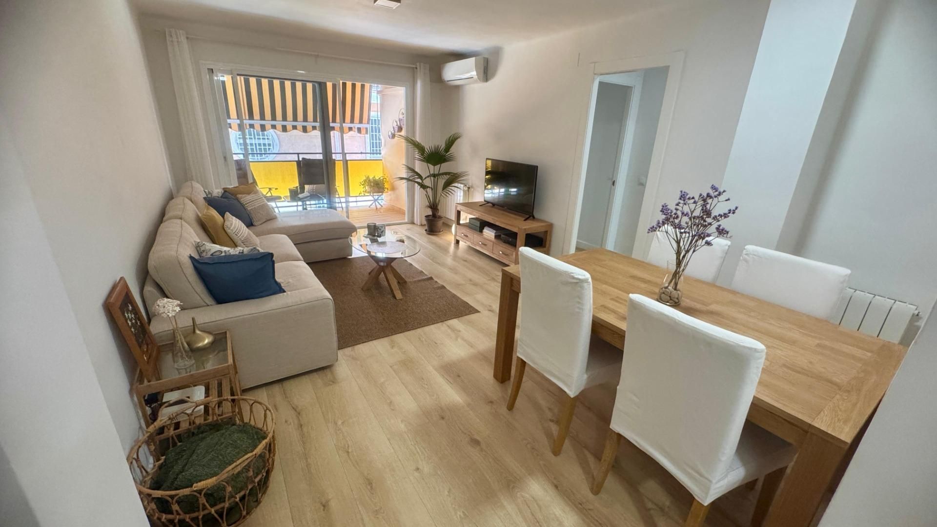 Sala de estar de Piso en venta en Rincón de la Victoria con Aire acondicionado, Calefacción y Terraza