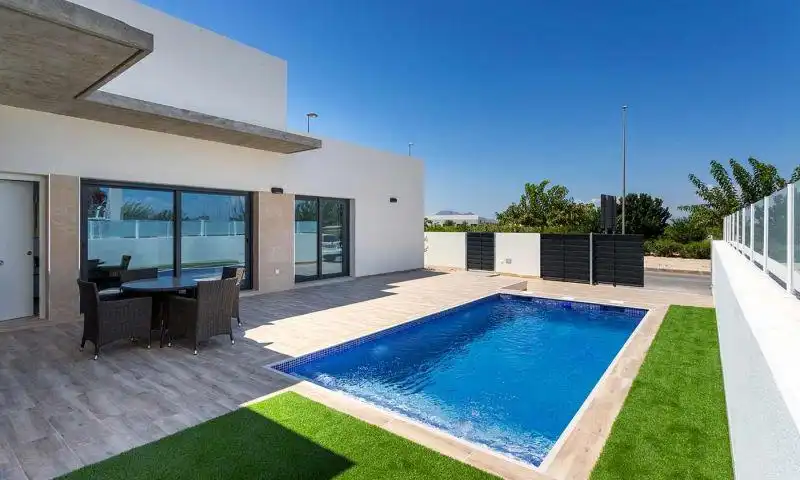Villa mit Pool zum Verkauf in Daya Nueva, imagen 2
