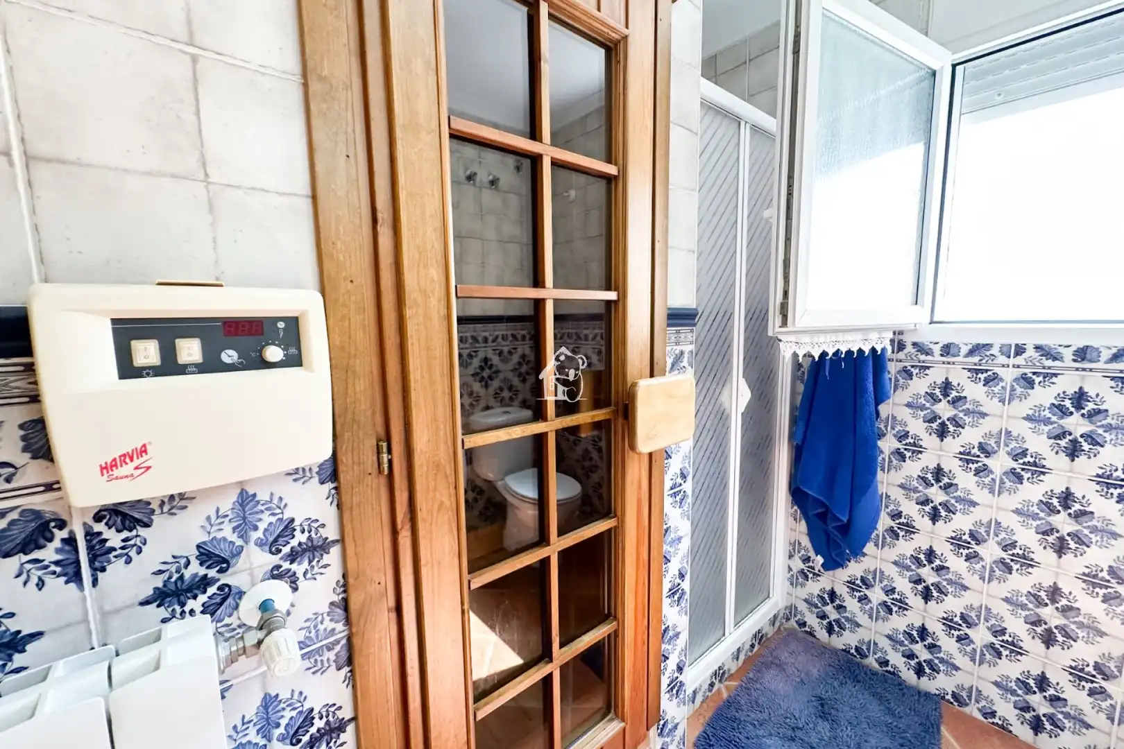 Bany de Finca rústica de lloguer en San Miguel de Salinas amb Aire condicionat, Jardí privat i Terrassa
