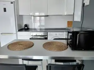 Cuina de Apartament de lloguer en Las Palmas de Gran Canaria amb Terrassa, Moblat i Forn