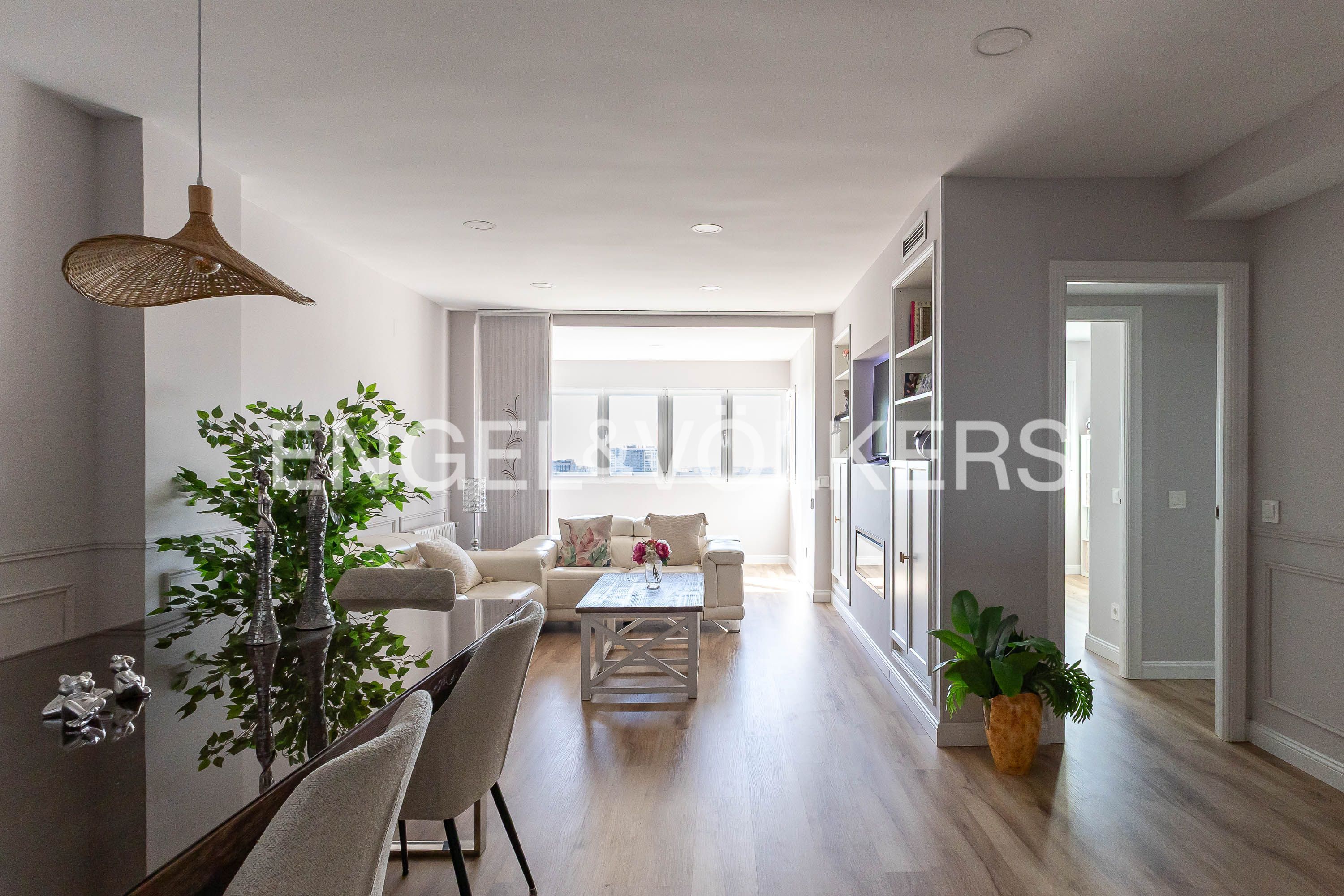 Exterior view of Flat for sale in  Madrid Capital  with Air Conditioner, Heating and Private garden