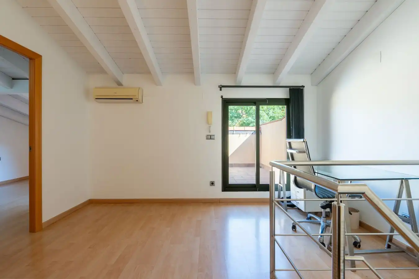 Terrassa de Pis en venda en Sant Boi de Llobregat amb Aire condicionat, Calefacció i Terrassa