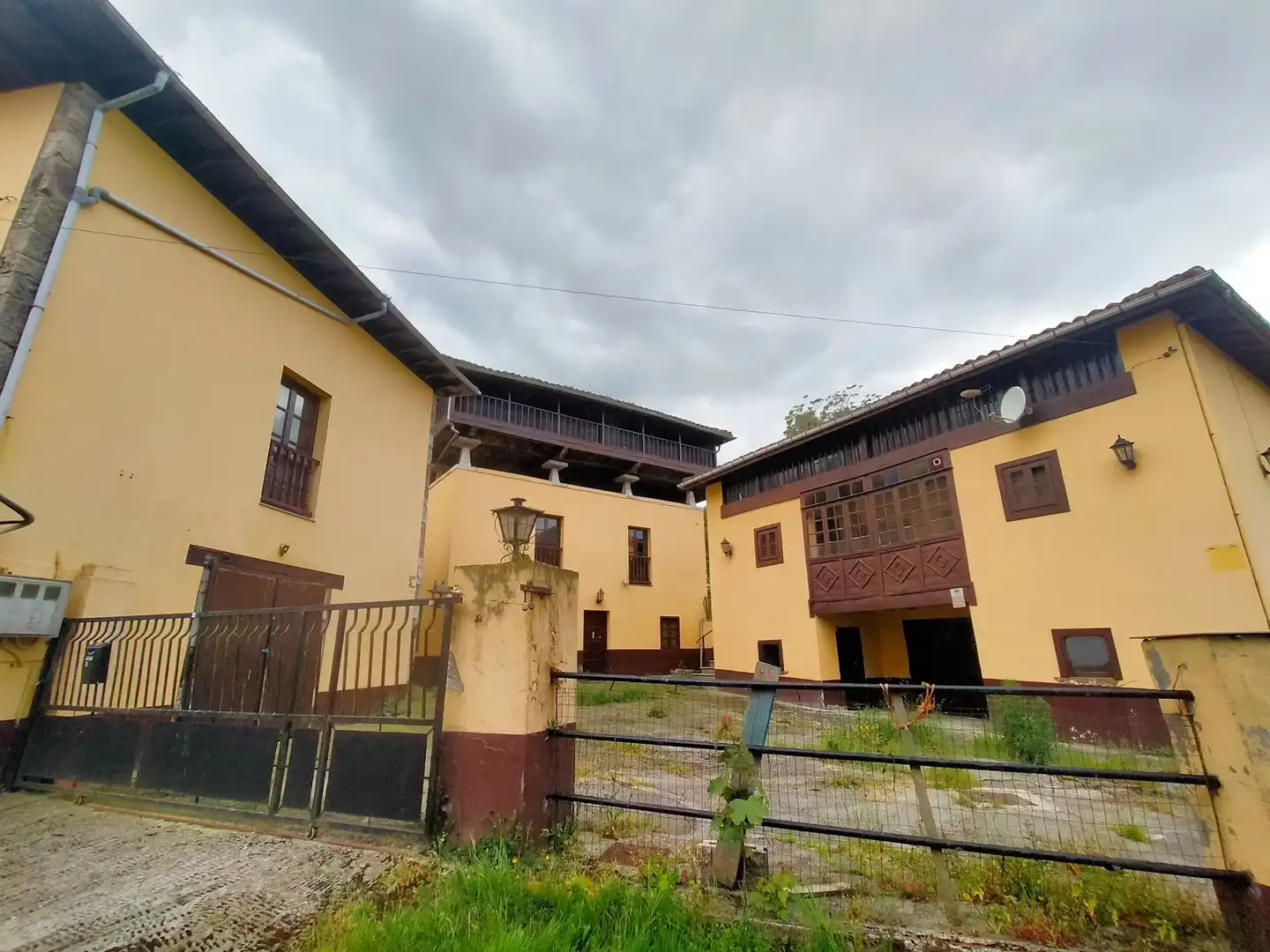 Vista exterior de Finca rústica en venta en Salas con Terraza y Trastero