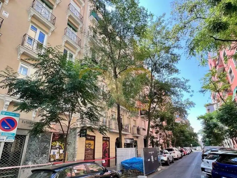 Appartement compact avec ascenseur à vendre à Calle de Fernán González, imagen 3