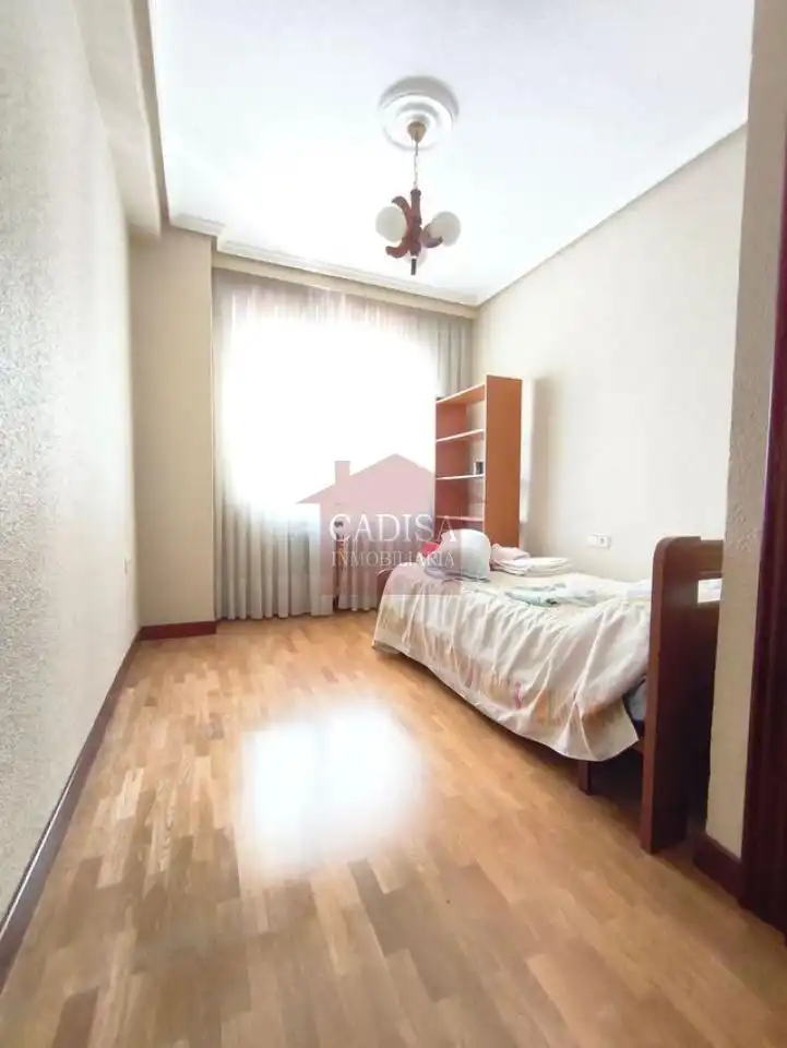 Dormitori de Pis en venda en Salamanca amb Calefacció, Parquet i Terrassa