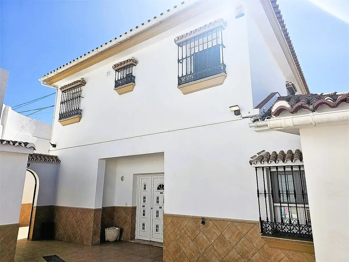 Casa o xalet en venda a Calle Playa del Chaparral, 19, El Faro de Calaburra - Chaparral