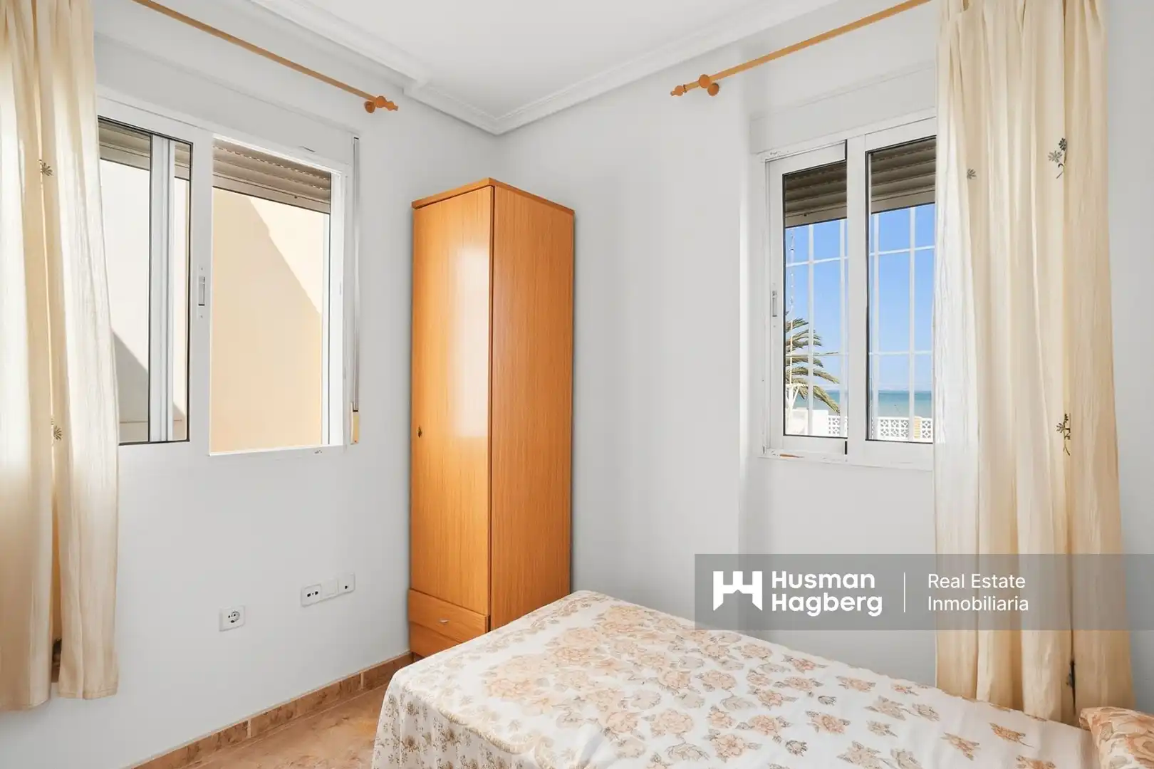 Dormitori de Apartament en venda en Los Alcázares amb Balcó