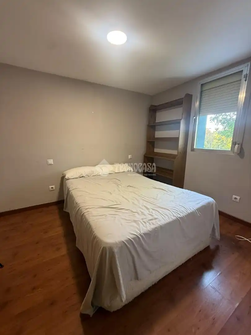 Bedroom of Flat for sale in Carabanchel