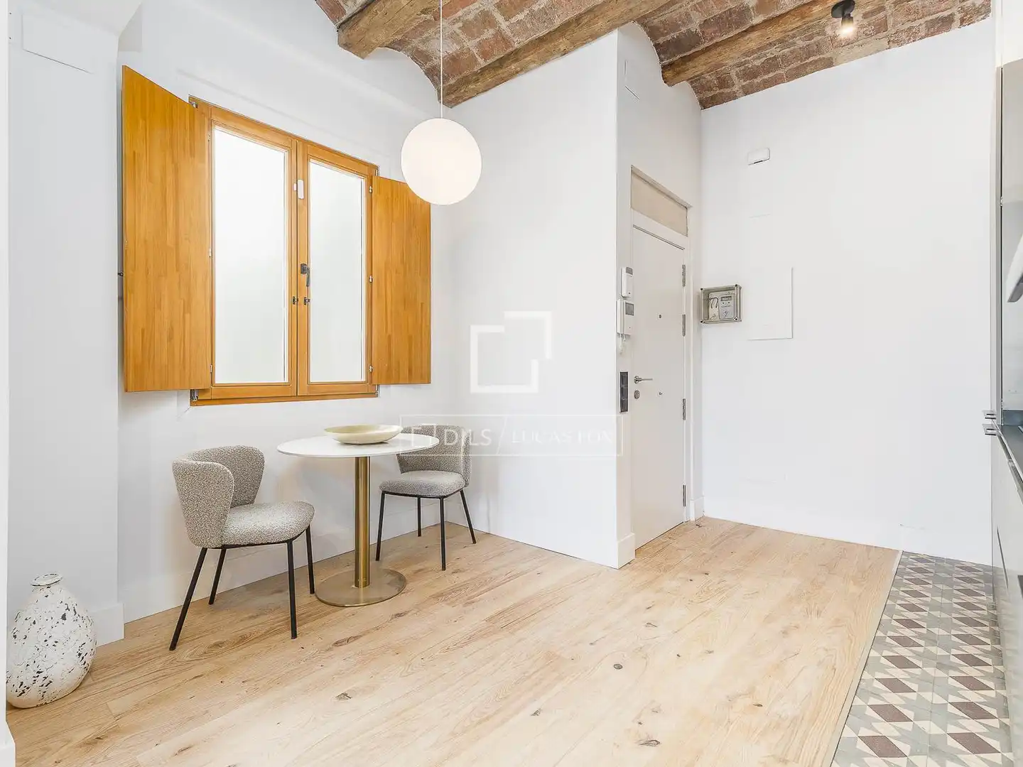 Vista exterior de Piso en venta en Barcelona con Aire acondicionado y Balcón