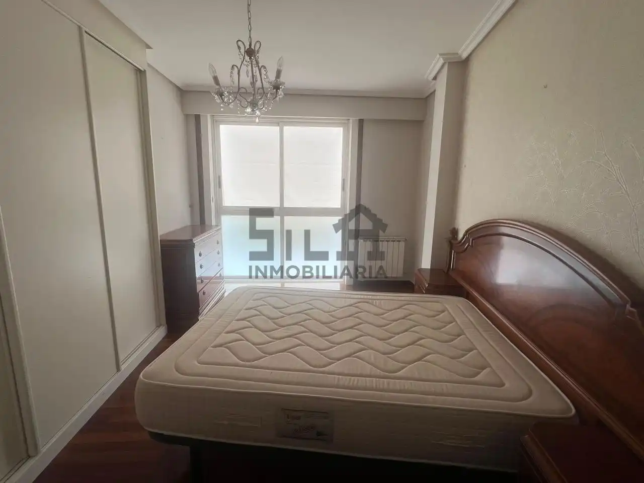 Bedroom of Flat for rent in Ourense Capital   with Heating, Parquet flooring and Furnished